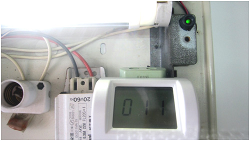 誘導灯用LED蛍光灯の使用電力