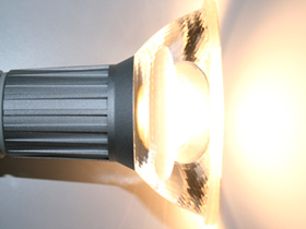 LEDハロゲン 点灯時