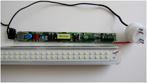 LED蛍光灯の本体内部
